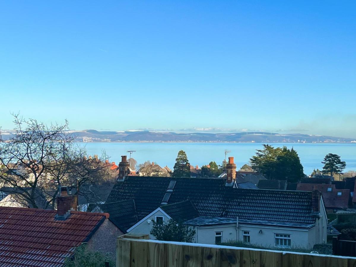 Luxury Property With Hot Tub And Sea Views Oystermouth Exteriör bild
