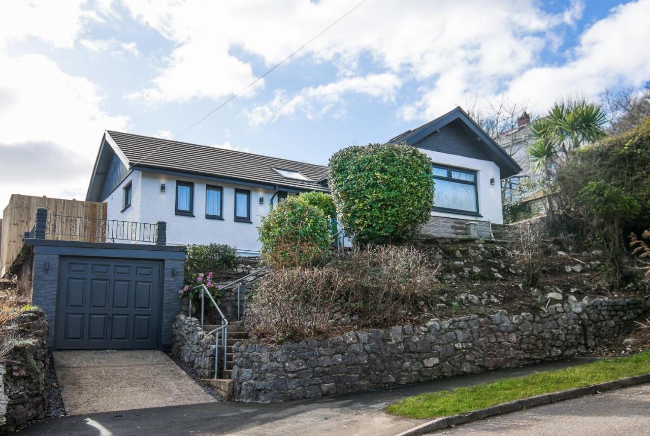 Luxury Property With Hot Tub And Sea Views Oystermouth Exteriör bild
